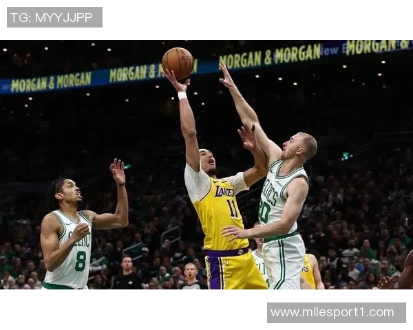 湖人战开拓者伤病名单曝光詹姆斯东契奇等七名球员缺阵影响比赛走势